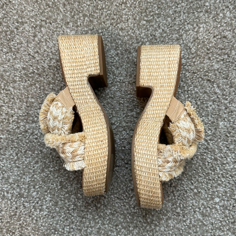 Universal Thread Platform Sandals - image 3